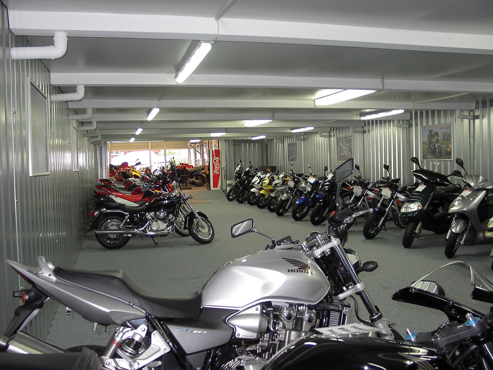 Parking 2 Roues en Container.